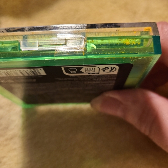 Revolution Ultimate Neons Green Haze Eyeshadows 9 X .02 Oz/.75 G NWOB - Picture 7 of 7